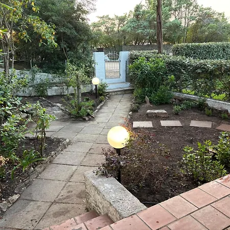 Apartman Dei Melograni